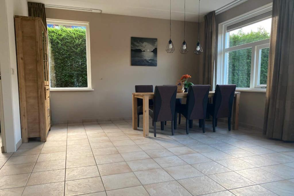 Hvz Narcis 10P Hotel Heinkenszand Buitenkant foto